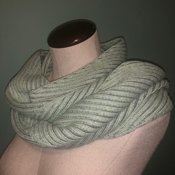 lululemon athletica Other - ivivva scarf/earwarmer set